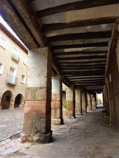 Hotel Santa Maria De Alquézar Exteriör bild