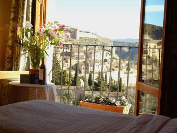 Hotel Santa Maria De Alquézar Exteriör bild