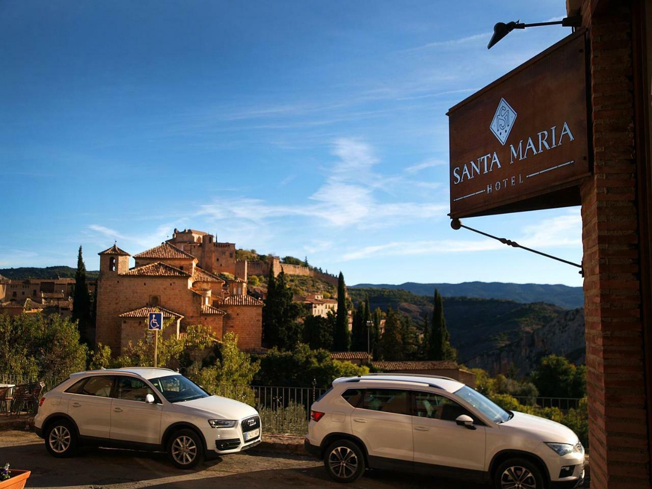 Hotel Santa Maria De Alquézar Exteriör bild