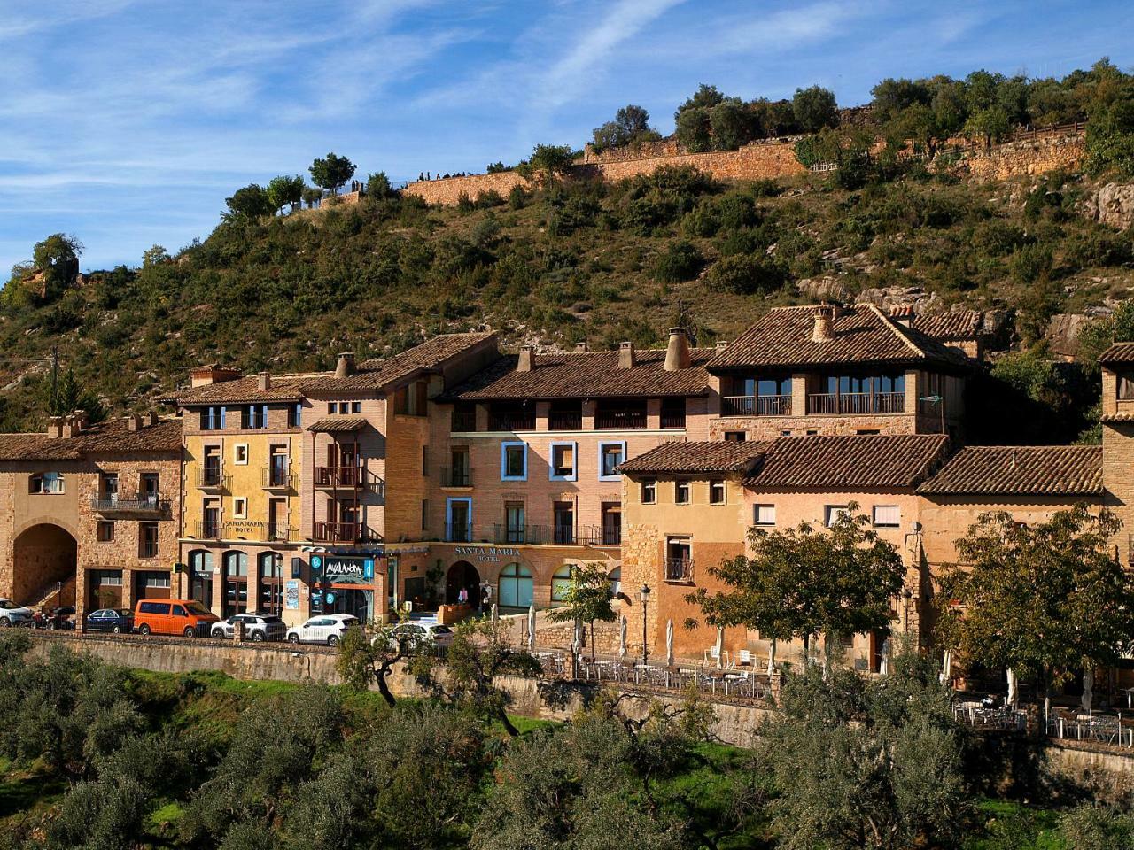 Hotel Santa Maria De Alquézar Exteriör bild