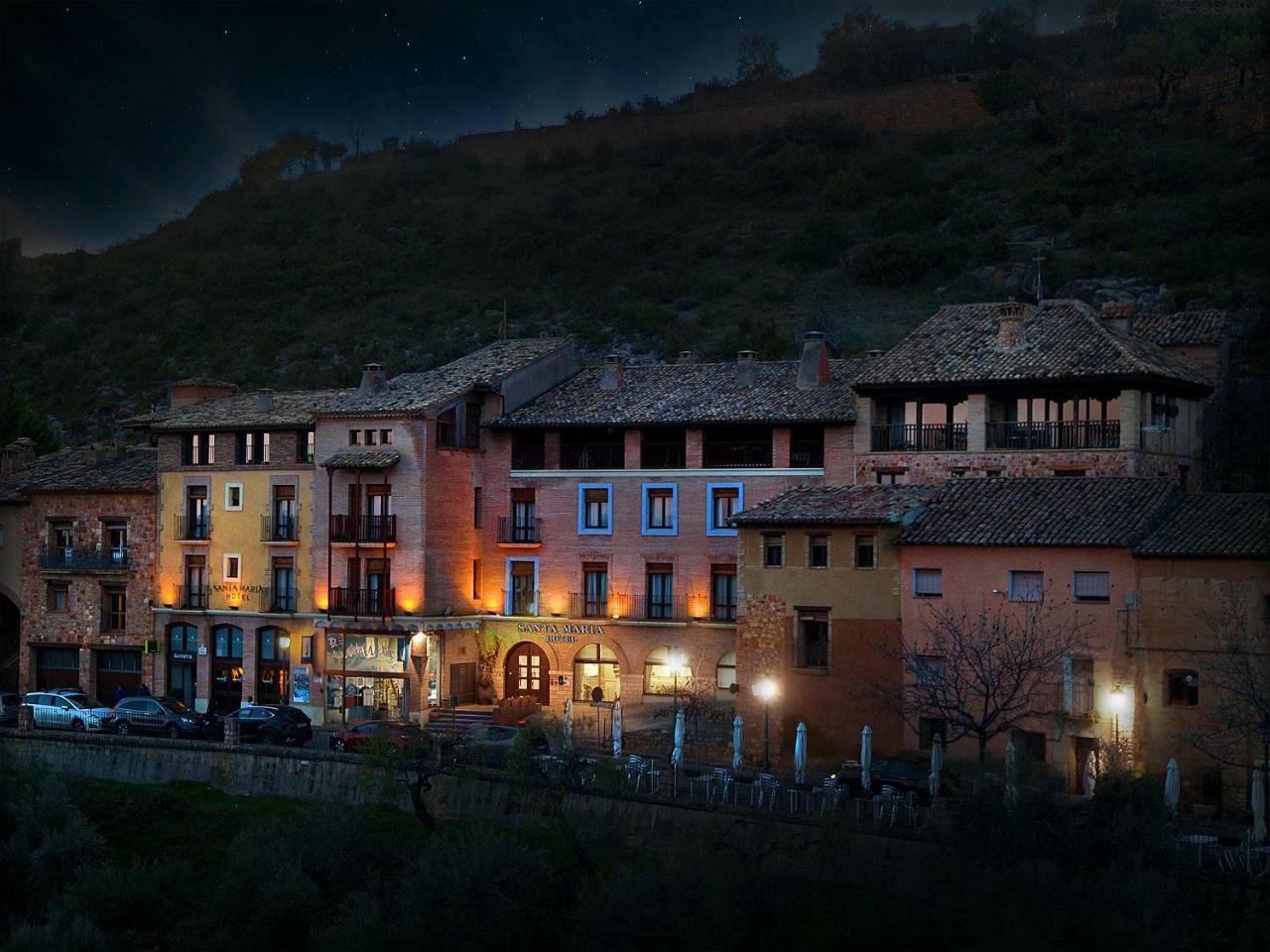 Hotel Santa Maria De Alquézar Exteriör bild